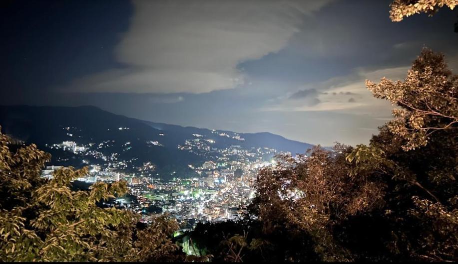 絶景大型ログハウス最大20人ハートウッド熱海邸 Atami  Εξωτερικό φωτογραφία